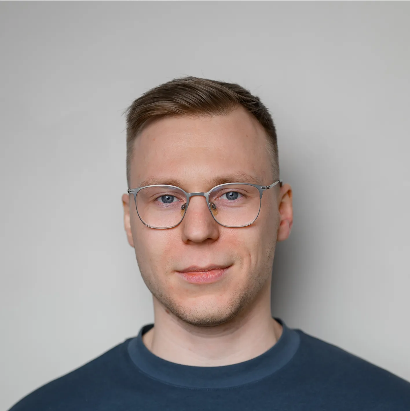 employee photo
